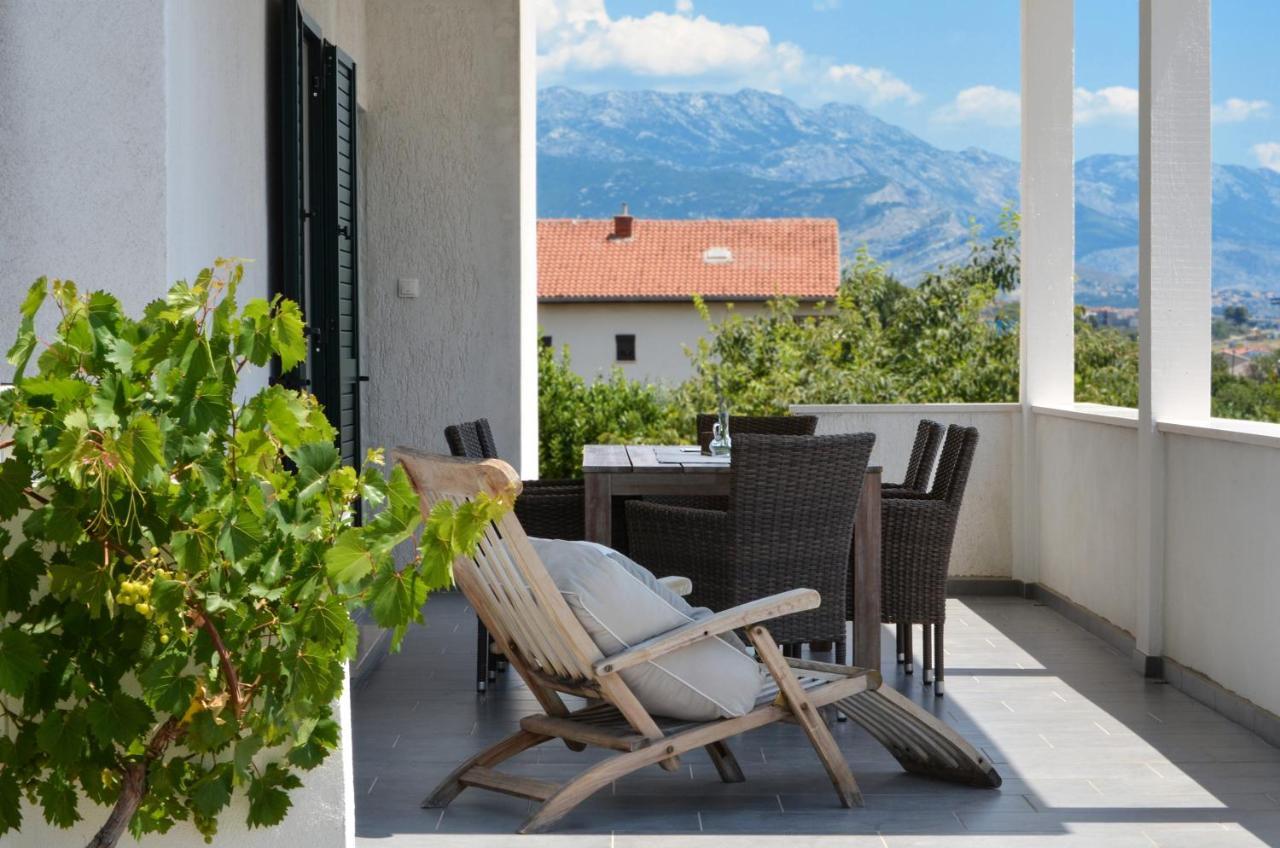 Holiday Home Nevera Kaštela Exteriér fotografie