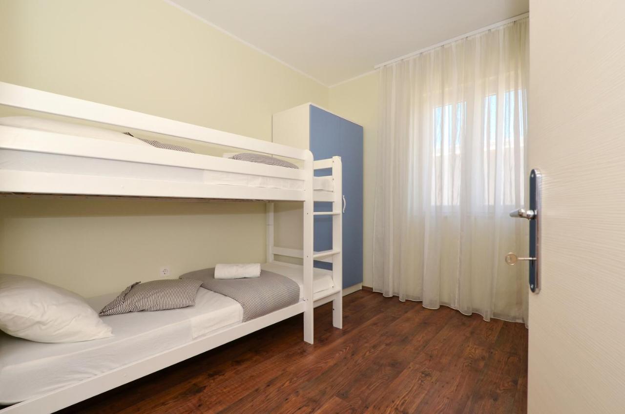 Holiday Home Nevera Kaštela Exteriér fotografie