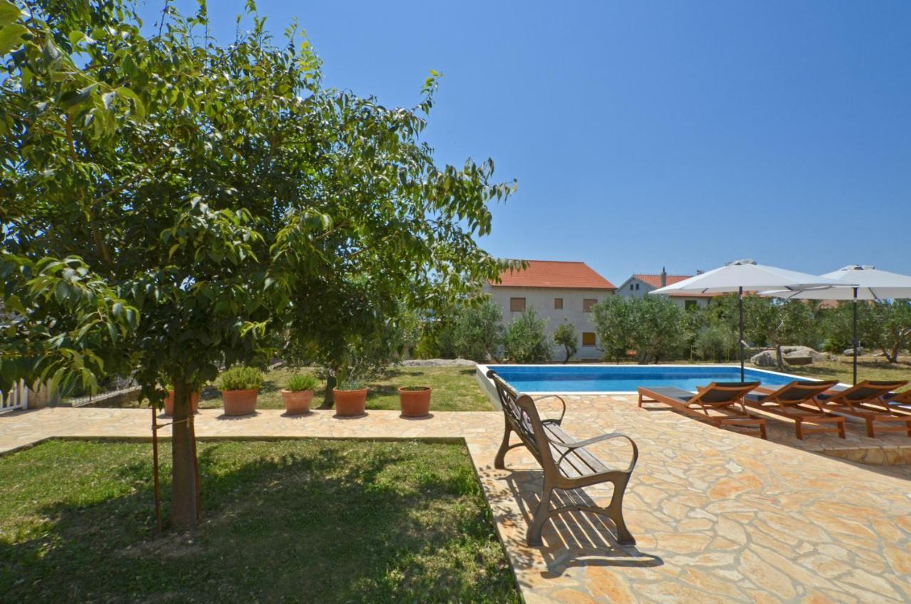 Holiday Home Nevera Kaštela Exteriér fotografie