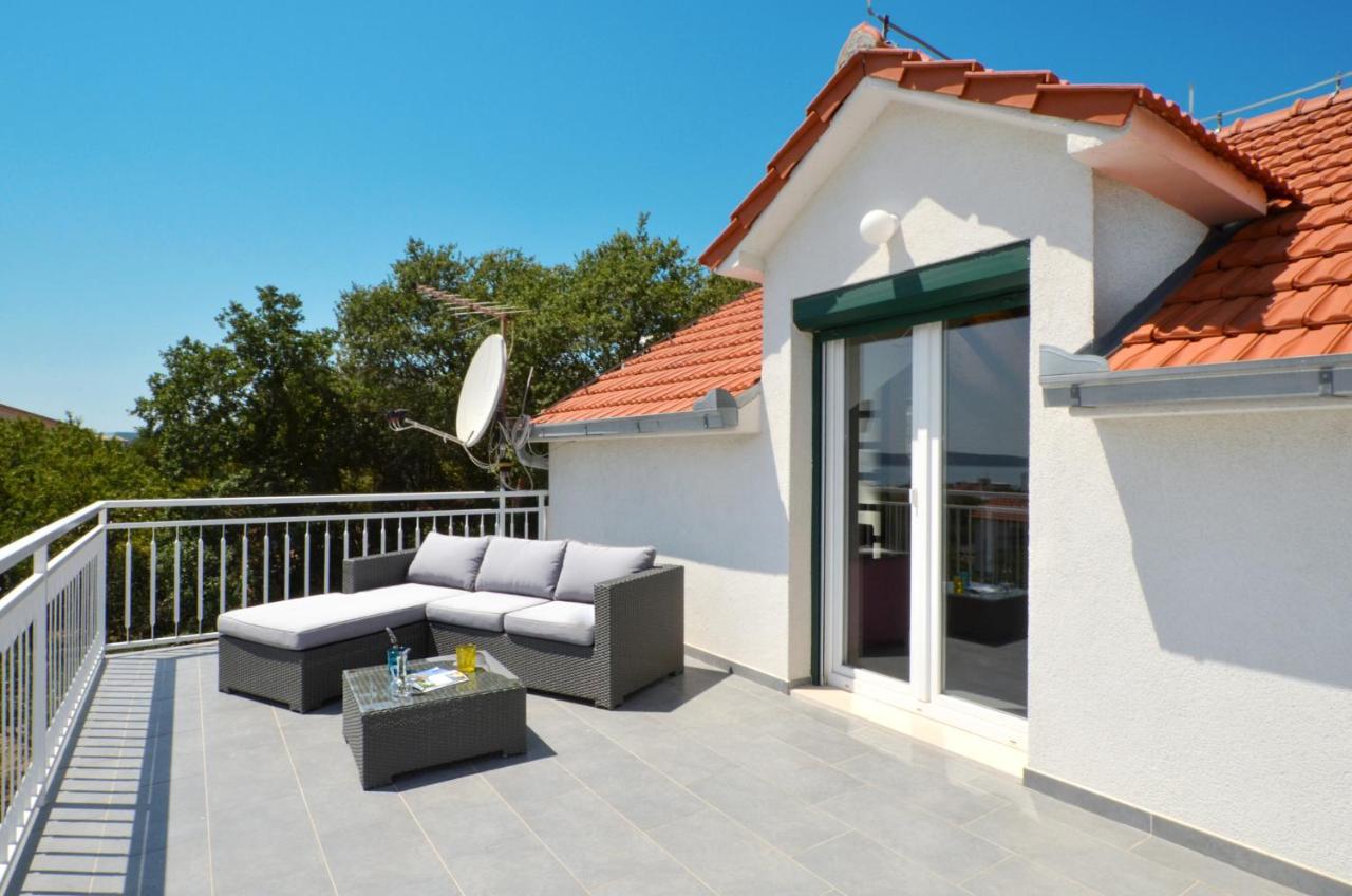 Holiday Home Nevera Kaštela Exteriér fotografie